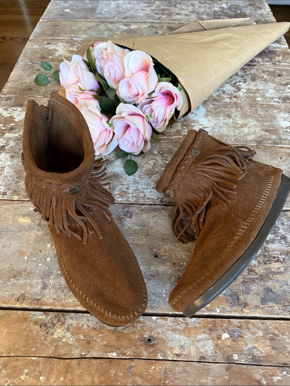 Minnetonka Hi Top Back Zip Western Suede Bootie for Women
